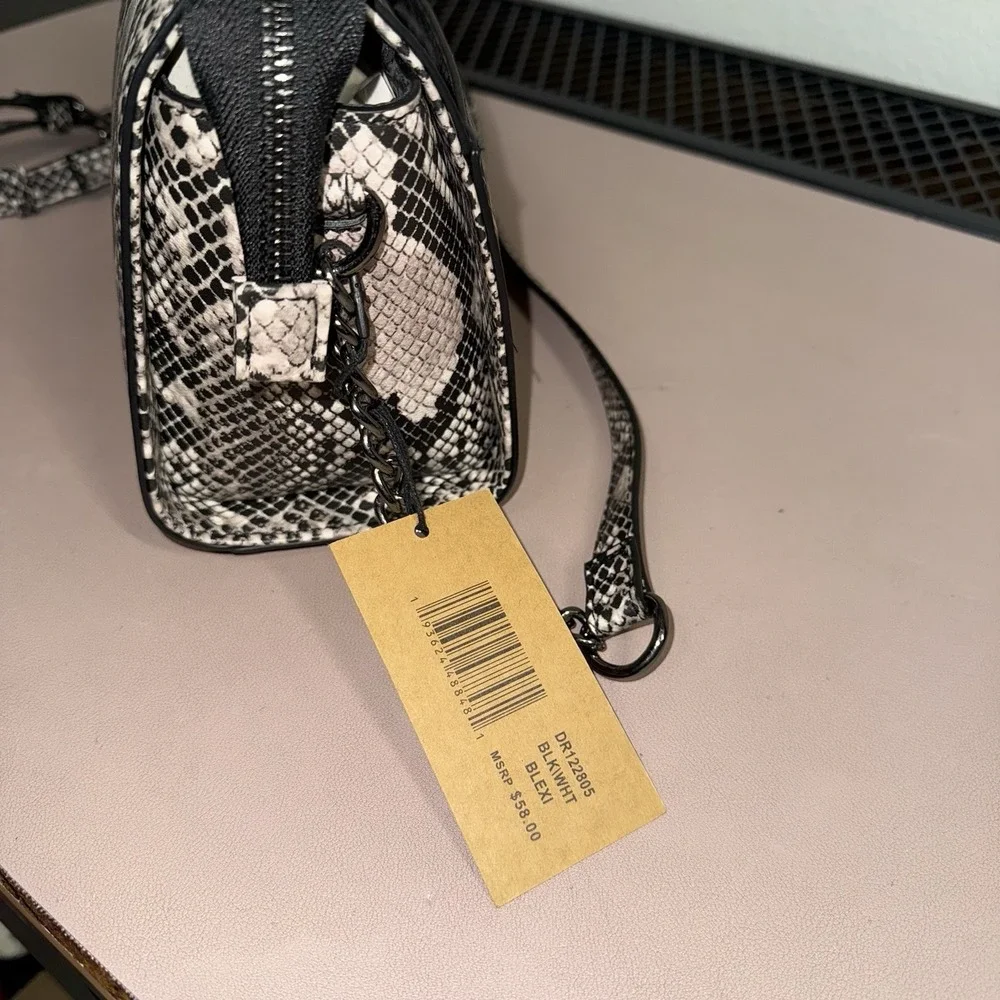 NWT Steve Madden Snake Print Crossbody Bag Black Gray Chain‎ Strap Small Purse